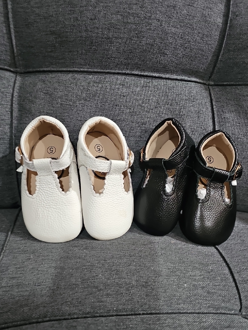 T-Strap Mary Jane Dress Shoes for Kids - White and Black (B)
